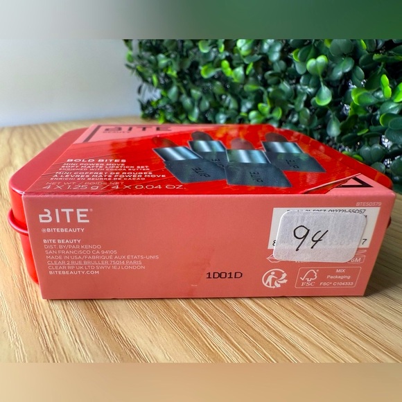 NEW: Bite Beauty Bold Bites Mini Matte Lipsticks - Set of 4 - Picture 4 of 4